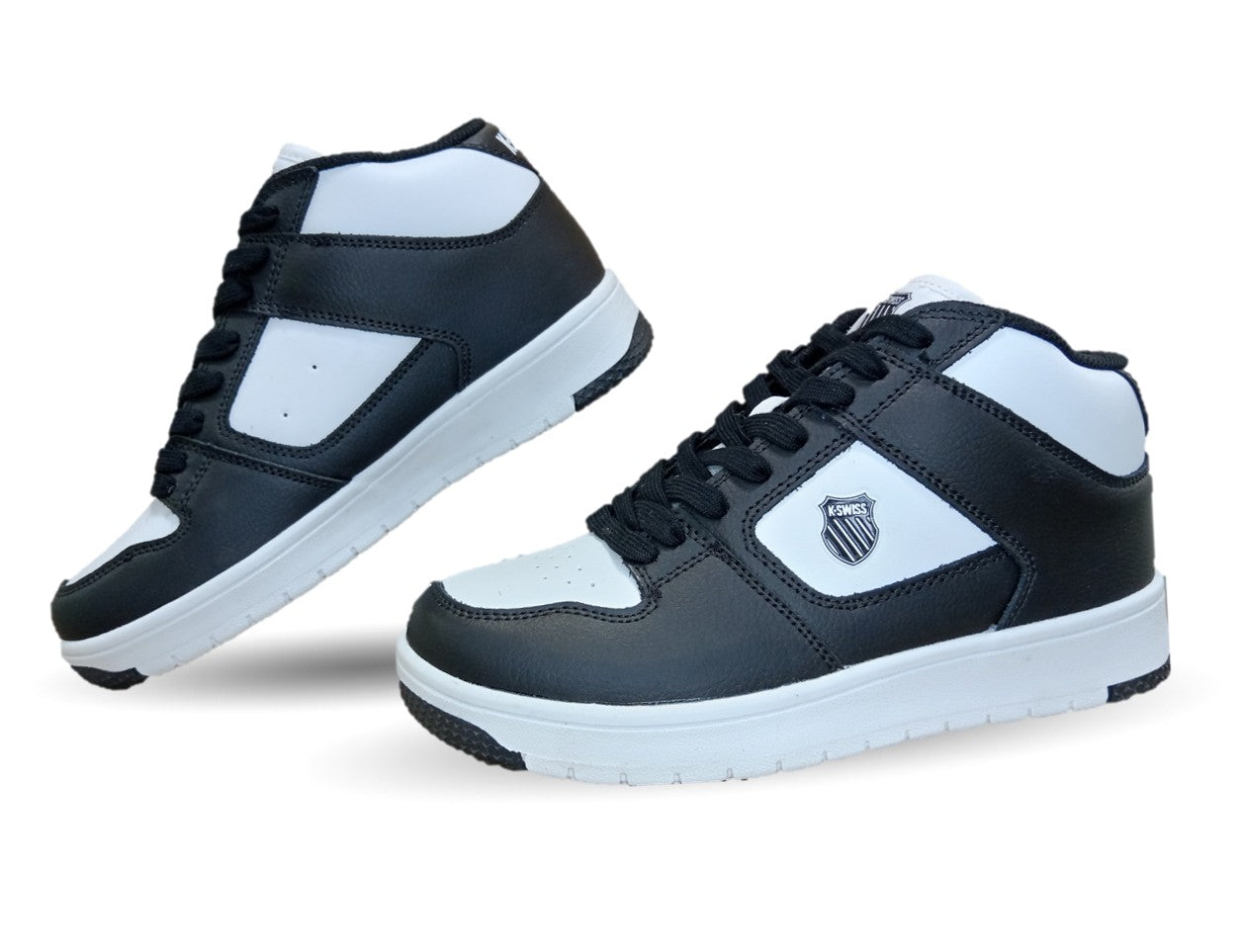 Tenis Urbano de piel K Swiss 010 Negro/Blanco para mujer