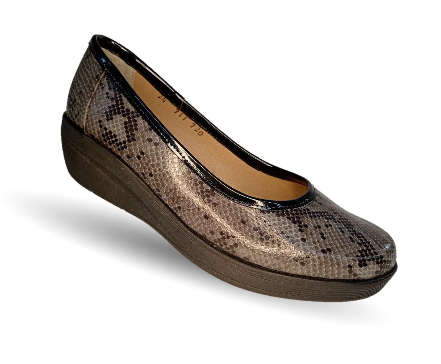 Zapato de Confort y Casual de piel de ternera con suela extra ligera Pullman 720 Culebra Carbón para mujer