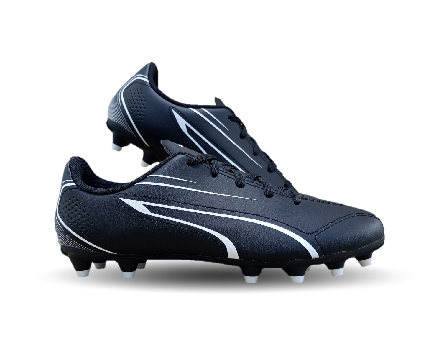 Tenis de Futbol con tachones para césped Puma 8601 Negro/Blanco Unisex para dama y junior