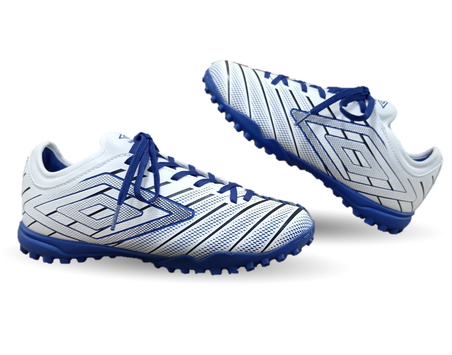 Tenis de Futbol con multitacos Umbro 81938 Blanco/Negro/Azul para hombre