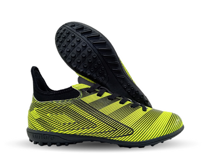 Tenis de Futbol con multitacos Umbro 81966 Amarillo/Negro para hombre