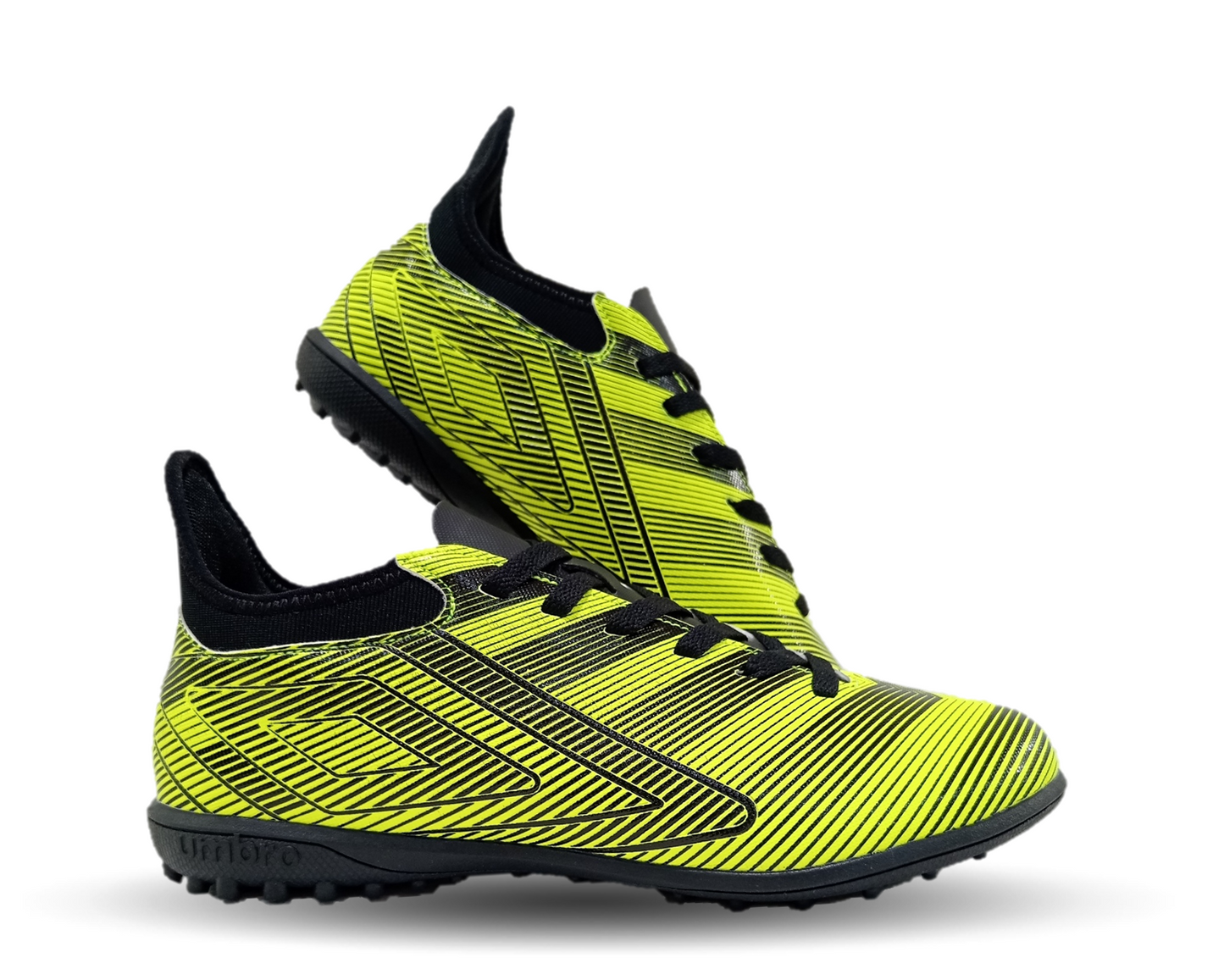 Tenis de Futbol con multitacos Umbro 81966 Amarillo/Negro para hombre