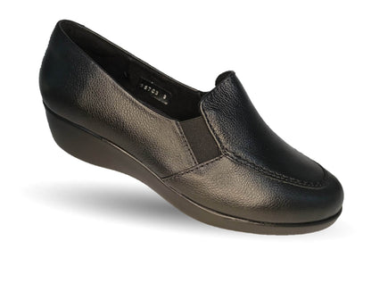 Zapato Casual de moda de piel bovino con cuña media Vicenza 15703 Negro para mujer