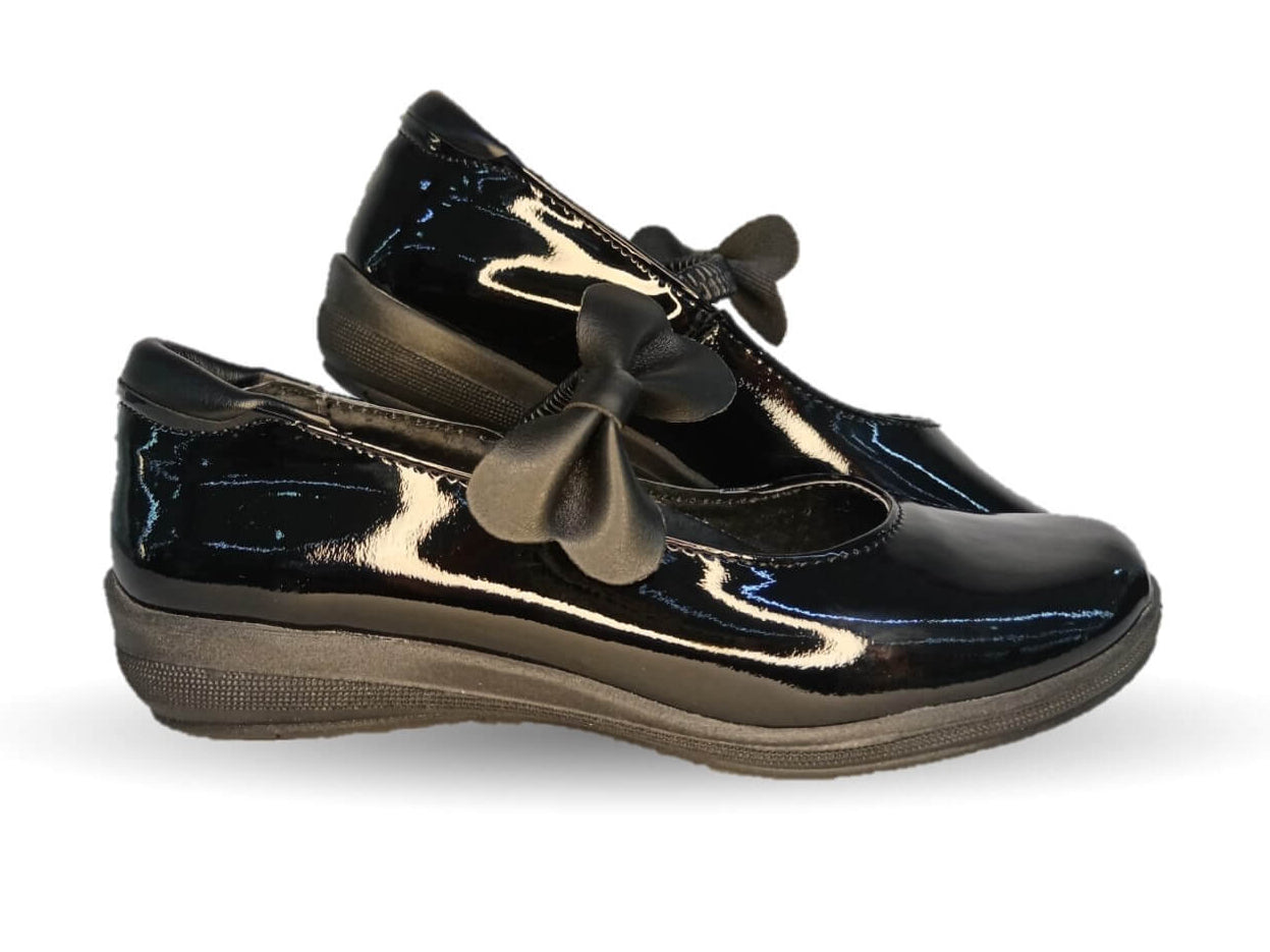 Zapato Escolar y Casual con elástico Wizzys 933 Charol Negro para niña