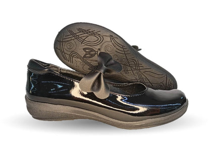 Zapato Escolar y Casual con elástico Wizzys 933 Charol Negro para niña