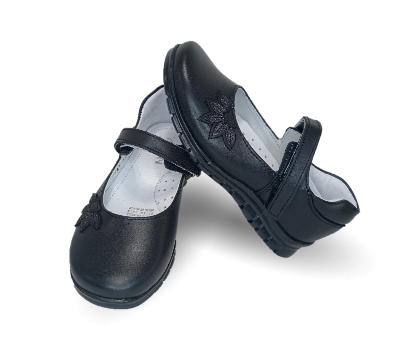 Zapato Escolar y Casual de piel con contactel Yuyin 20241 Negro para niña