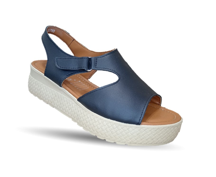 Sandalia Casual de piel con plataforma baja Hannia 130 Negro para mujer