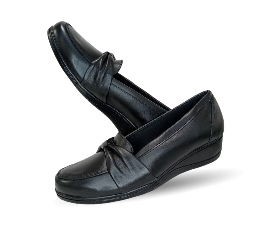 Zapato de Confort de piel Varenka 627 Negro para mujer