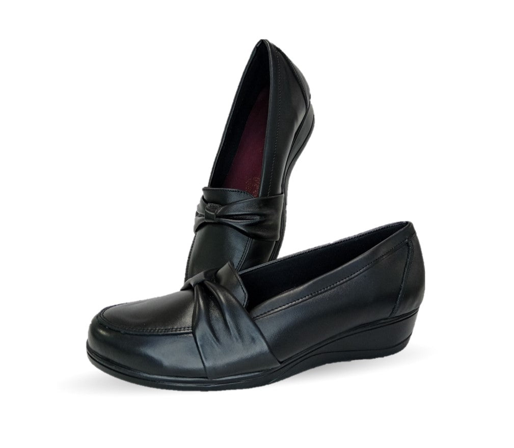 Zapato de Confort de piel Varenka 627 Negro para mujer