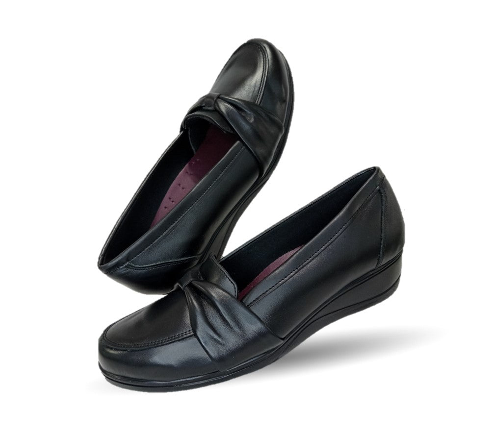 Zapato de Confort de piel Varenka 627 Negro para mujer